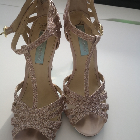 Betsey Johnson shoes - Picture 3 of 3